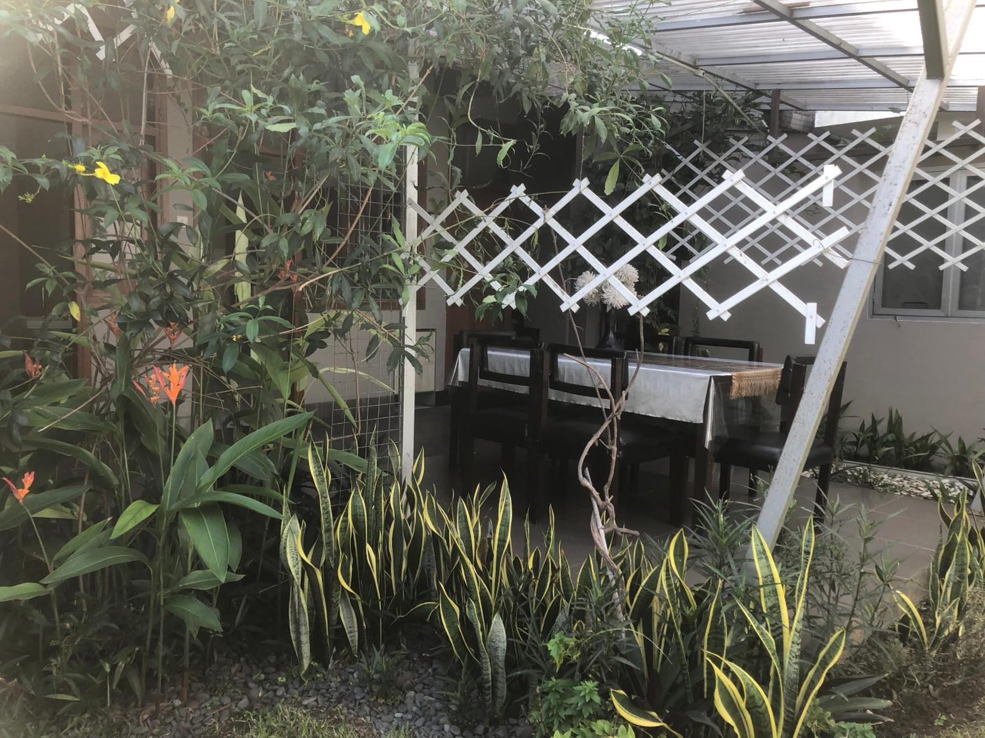 De Riau Guesthouse Bandung Kültér fotó