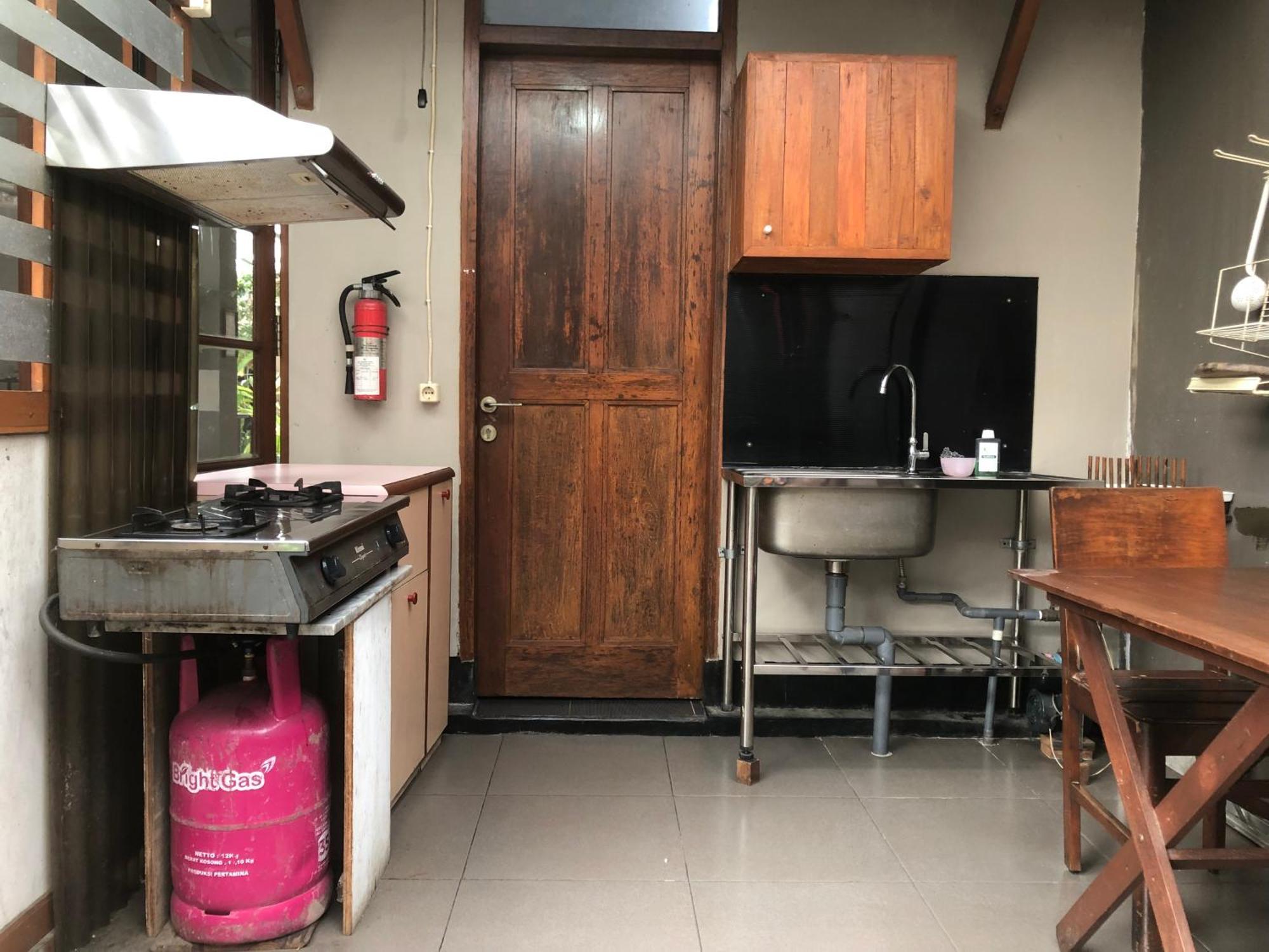 De Riau Guesthouse Bandung Kültér fotó