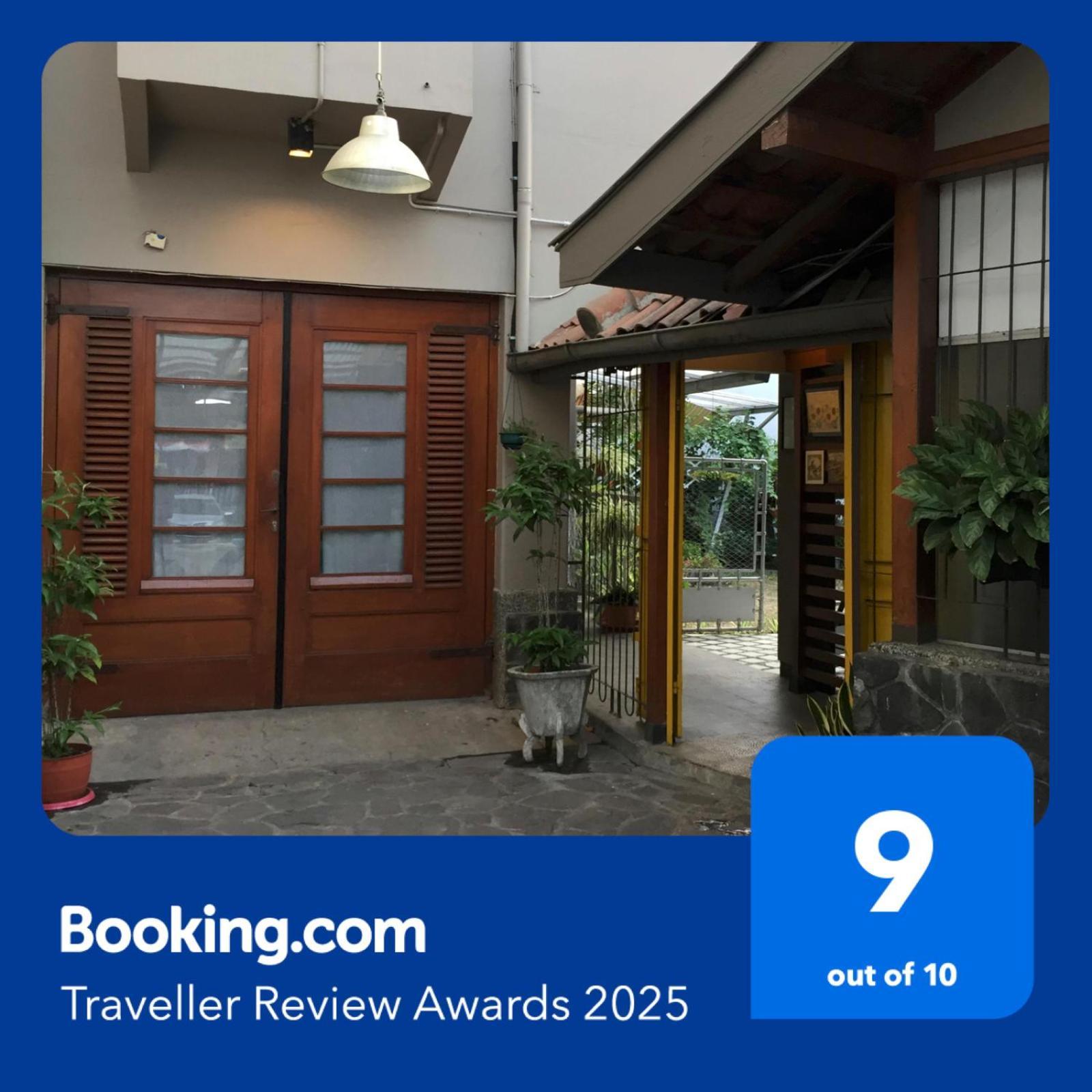 De Riau Guesthouse Bandung Kültér fotó